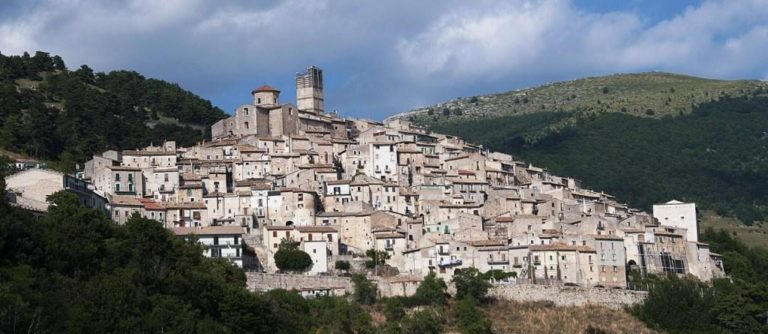 acli castel del monte