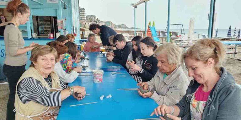acli spiaggia raphael savona ceramica